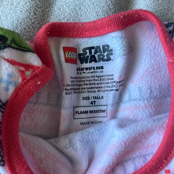 Boys Star Wars Lego Christmas pajamas 4T - Picture 3 of 3